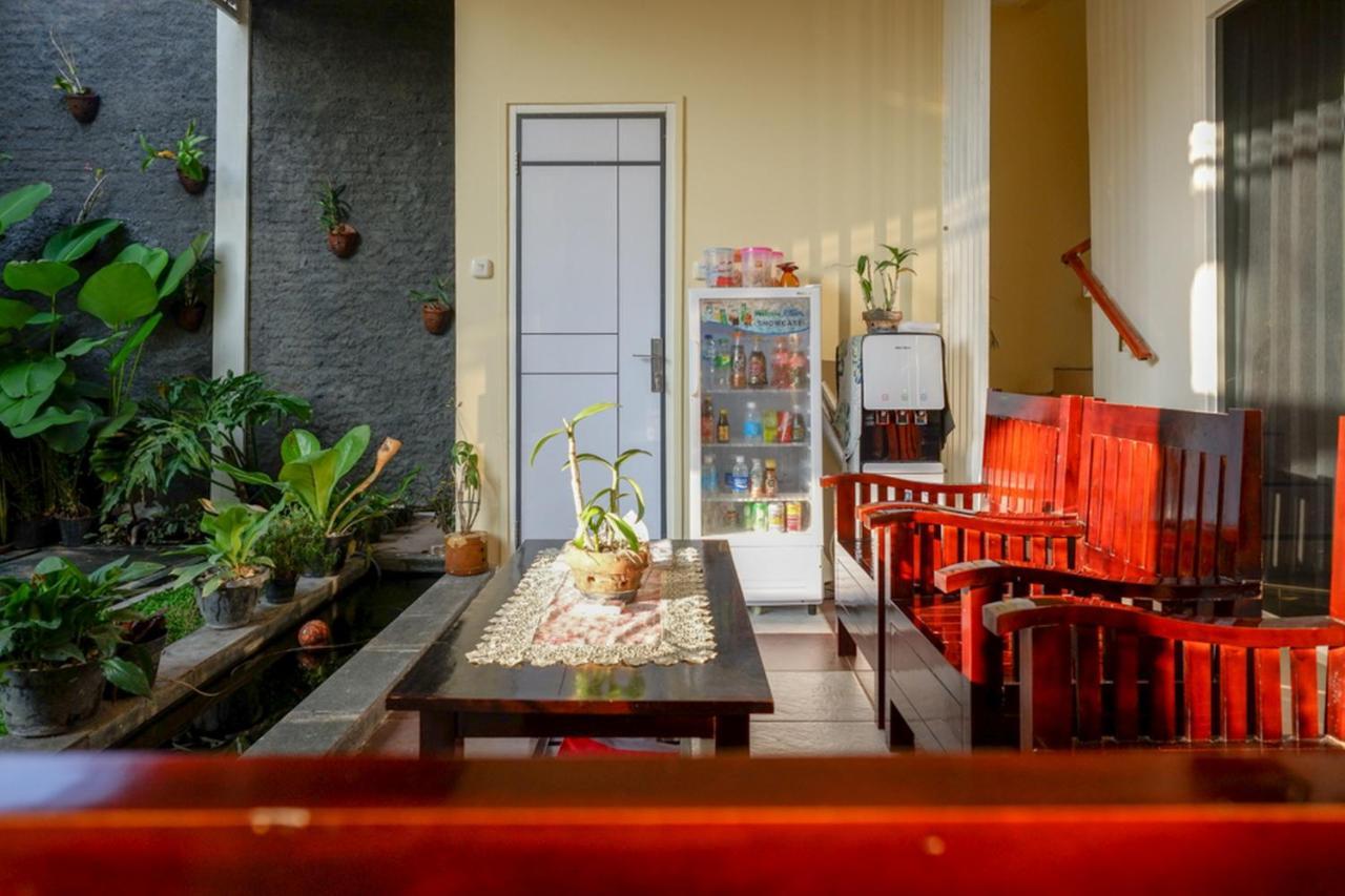 Отель Reddoorz Syariah At Omah Sawah Balong  Экстерьер фото